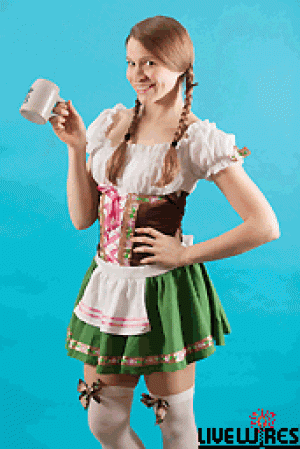 Bier Garden Girl